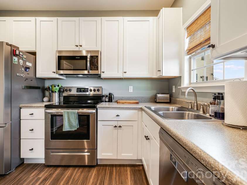 486 Cardwell Lane, Fletcher, NC 28732.  MLS# CAR4360446, YatesRealty ID 8403. 