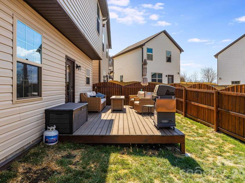 486 Cardwell Lane, Fletcher, NC 28732.  MLS# CAR4360446, YatesRealty ID 8403. Deck
