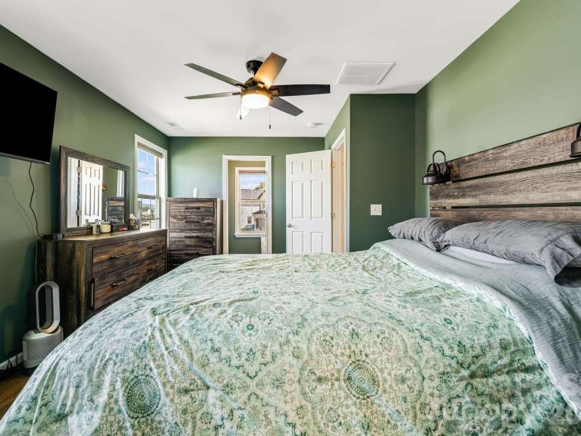 486 Cardwell Lane, Fletcher, NC 28732.  MLS# CAR4360446, YatesRealty ID 8403. Primary