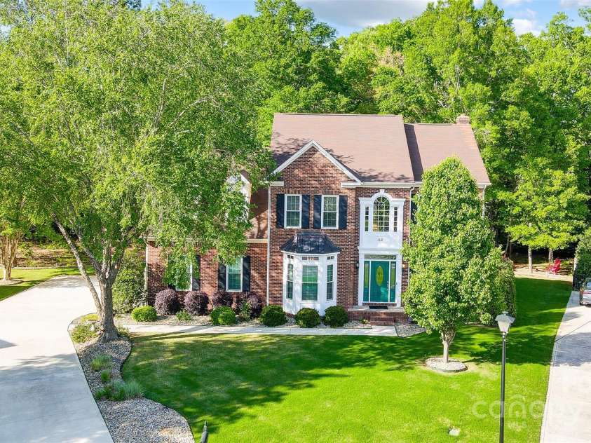 62 Pond View Lane, Fort Mill, SC 29715.  MLS# CAR4244600, YatesRealty ID 8403. 