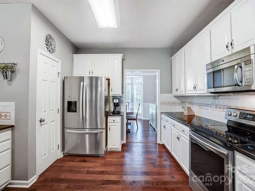 62 Pond View Lane, Fort Mill, SC 29715.  MLS# CAR4244600, YatesRealty ID 8403. 