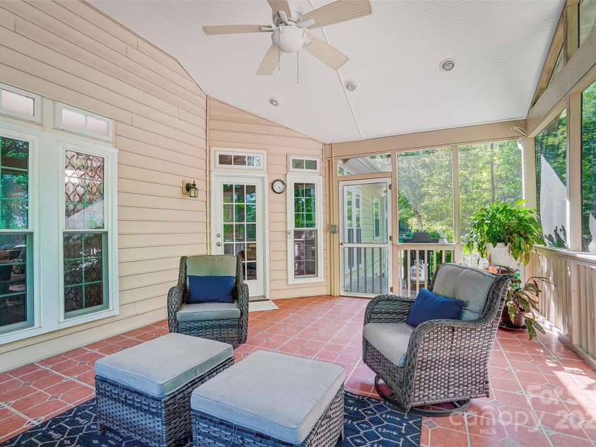 62 Pond View Lane, Fort Mill, SC 29715.  MLS# CAR4244600, YatesRealty ID 8403. 