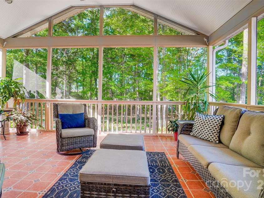 62 Pond View Lane, Fort Mill, SC 29715.  MLS# CAR4244600, YatesRealty ID 8403. 
