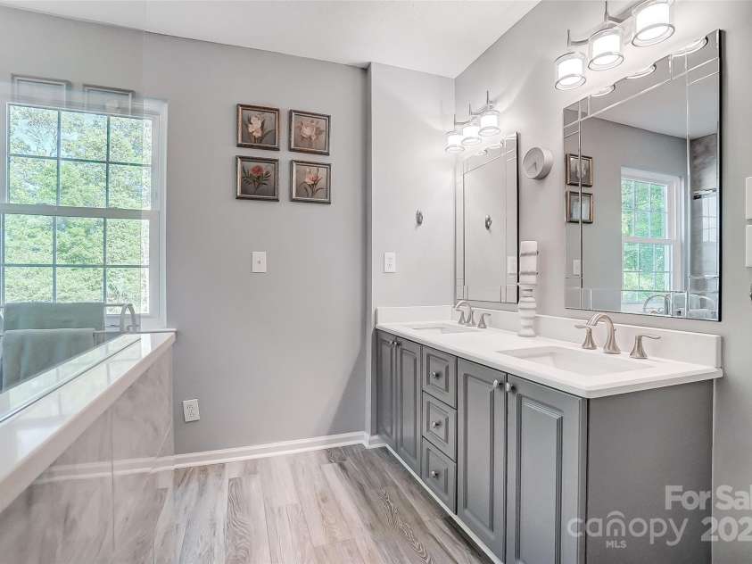 62 Pond View Lane, Fort Mill, SC 29715.  MLS# CAR4244600, YatesRealty ID 8403. 