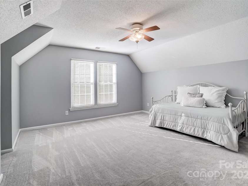 62 Pond View Lane, Fort Mill, SC 29715.  MLS# CAR4244600, YatesRealty ID 8403. 