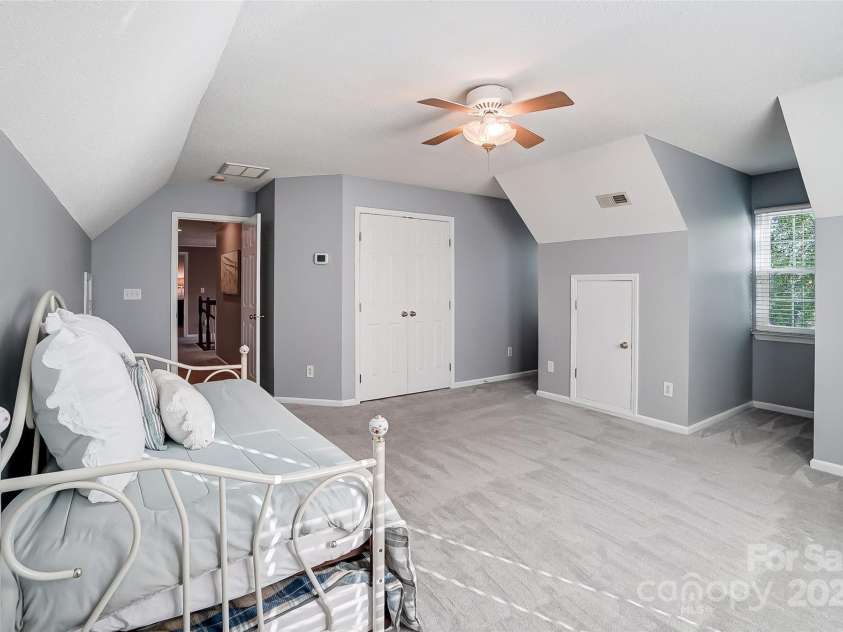 62 Pond View Lane, Fort Mill, SC 29715.  MLS# CAR4244600, YatesRealty ID 8403. 