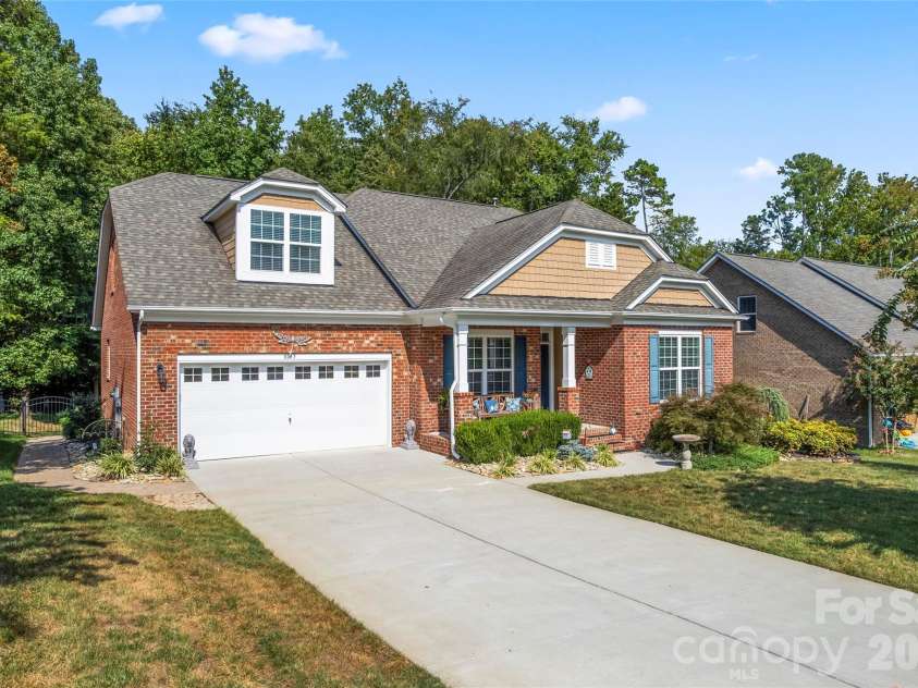 8015 Frances Haven Drive, Harrisburg, NC 28075.  MLS# CAR4318359, YatesRealty ID 8404. 
