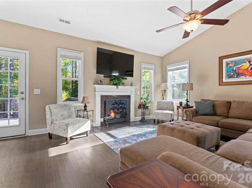 8015 Frances Haven Drive, Harrisburg, NC 28075.  MLS# CAR4318359, YatesRealty ID 8404. 