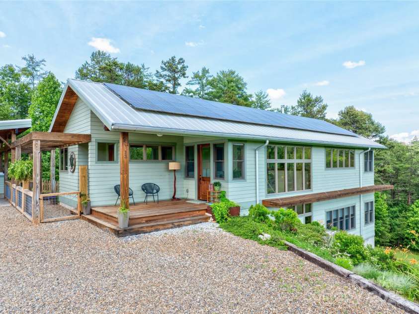13 New Home Road, Marshall, NC 28753.  MLS# CAR4274055, YatesRealty ID 8405. 