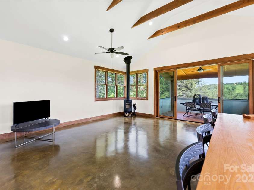 13 New Home Road, Marshall, NC 28753.  MLS# CAR4274055, YatesRealty ID 8405. 