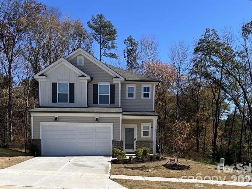 11004 Wickenden Way, Charlotte, NC 28214.  MLS# CAR4351156, YatesRealty ID 8406. 