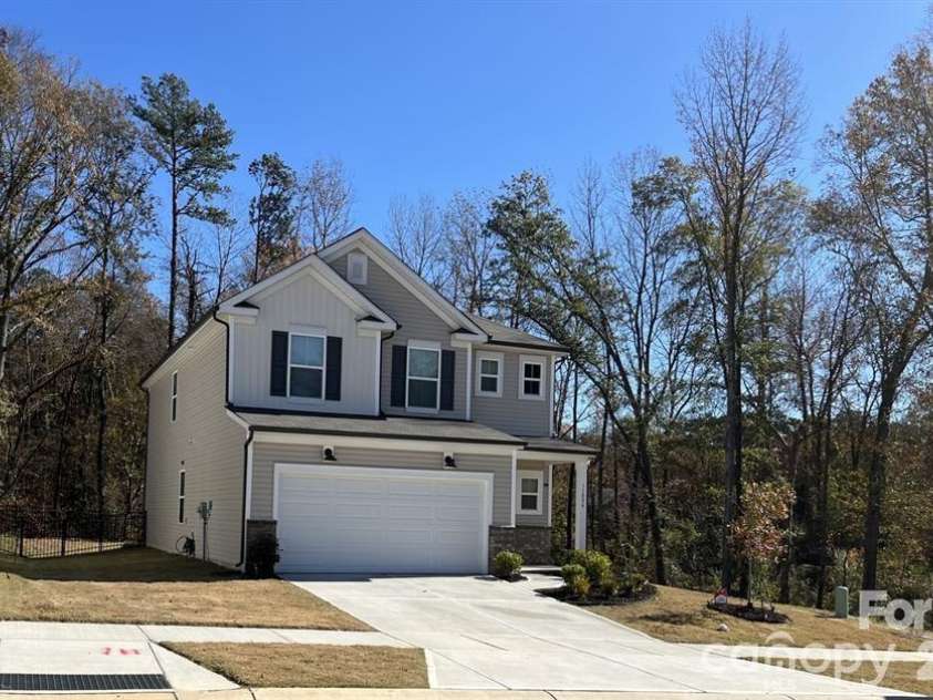 11004 Wickenden Way, Charlotte, NC 28214.  MLS# CAR4351156, YatesRealty ID 8406. 