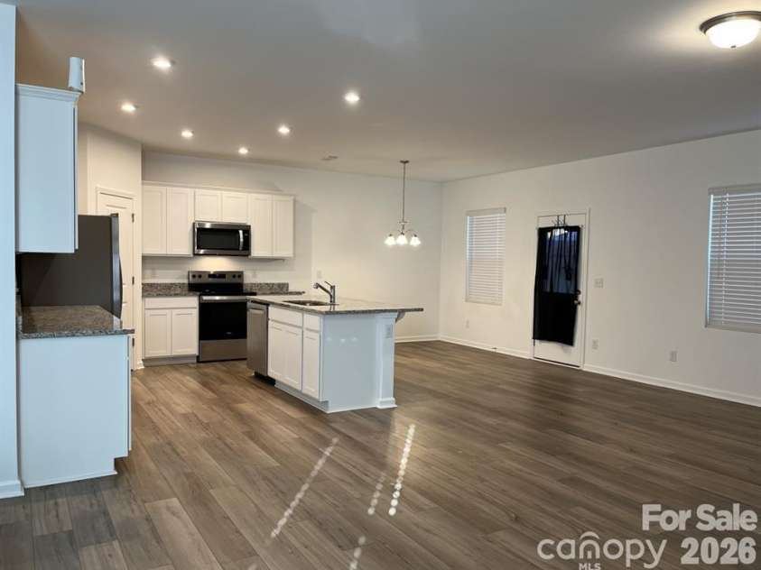 11004 Wickenden Way, Charlotte, NC 28214.  MLS# CAR4351156, YatesRealty ID 8406. 