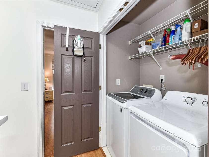 1568 Cleveland Avenue, Charlotte, NC 28203.  MLS# CAR4245055, YatesRealty ID 8406. 