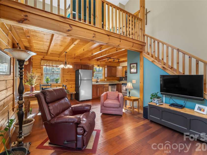 204 Mountain Vista Drive, Nebo, NC 28761.  MLS# CAR4330254, YatesRealty ID 8408. 