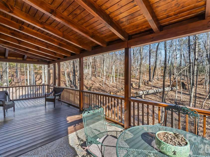 204 Mountain Vista Drive, Nebo, NC 28761.  MLS# CAR4330254, YatesRealty ID 8408. 