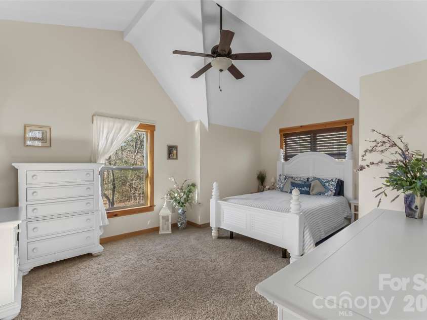 204 Mountain Vista Drive, Nebo, NC 28761.  MLS# CAR4330254, YatesRealty ID 8408. 
