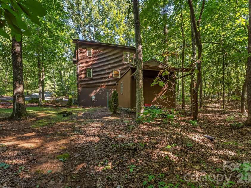 204 Mountain Vista Drive, Nebo, NC 28761.  MLS# CAR4330254, YatesRealty ID 8408. 