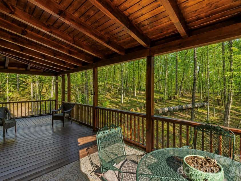 204 Mountain Vista Drive, Nebo, NC 28761.  MLS# CAR4330254, YatesRealty ID 8408. Screened porch