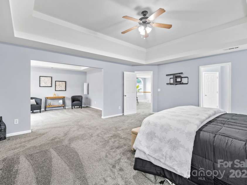 5025 Wicklow Drive, Gastonia, NC 28054.  MLS# CAR4291609, YatesRealty ID 8408. Massive Primary Suite w/sitting area