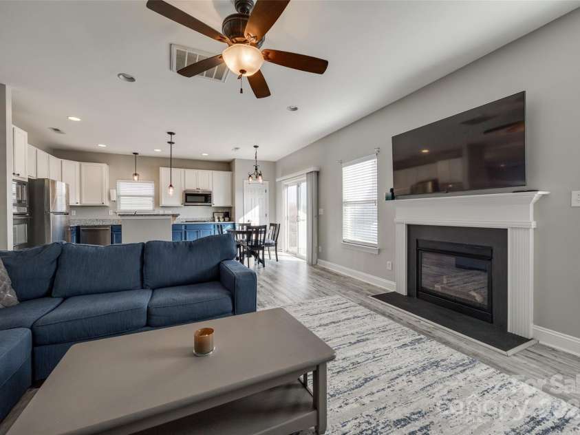 10071 Highland Creek Circle, Indian Land, SC 29707.  MLS# CAR4235607, YatesRealty ID 8409. Gas Burning Fireplace