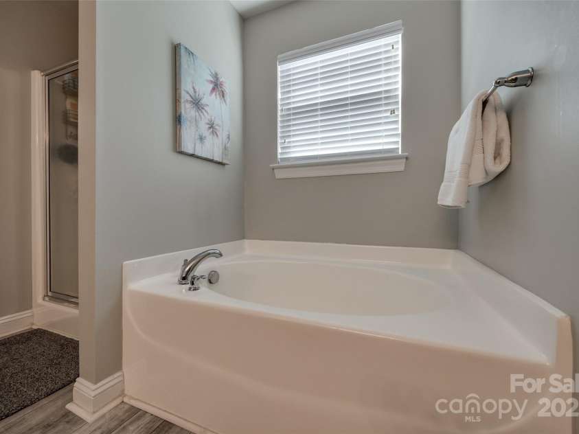 10071 Highland Creek Circle, Indian Land, SC 29707.  MLS# CAR4235607, YatesRealty ID 8409. Primary Bathroom