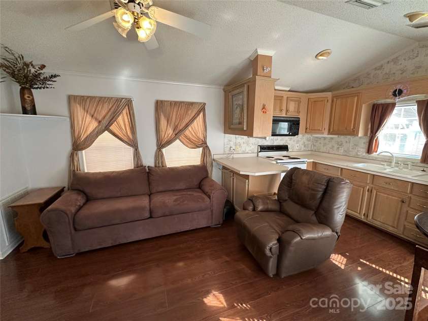 124 Hummingbird Circle, New London, NC 25127.  MLS# CAR4320596, YatesRealty ID 841. 