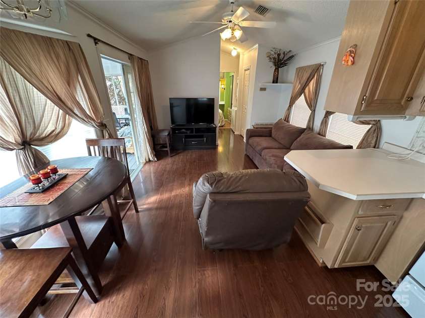 124 Hummingbird Circle, New London, NC 25127.  MLS# CAR4320596, YatesRealty ID 841. 