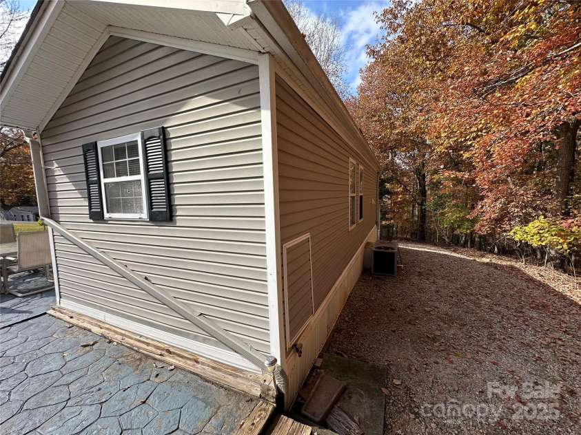 124 Hummingbird Circle, New London, NC 25127.  MLS# CAR4320596, YatesRealty ID 841. 