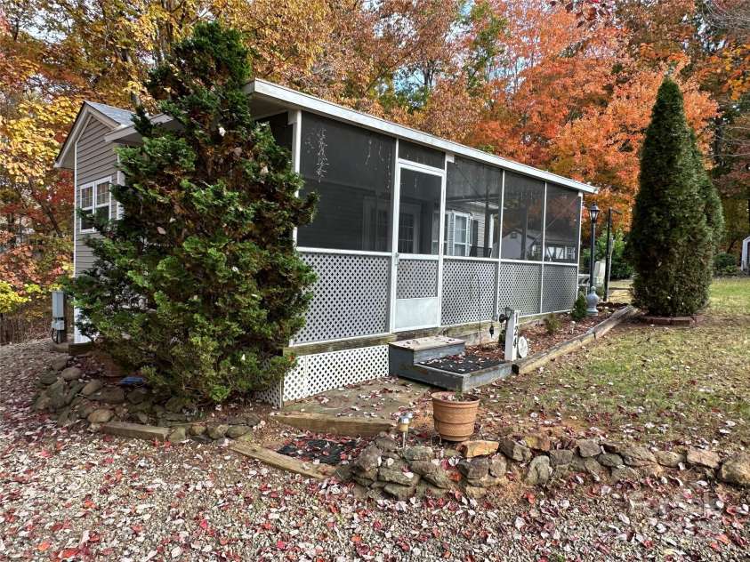 124 Hummingbird Circle, New London, NC 25127.  MLS# CAR4320596, YatesRealty ID 841. 