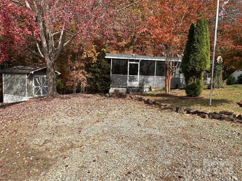 124 Hummingbird Circle, New London, NC 25127.  MLS# CAR4320596, YatesRealty ID 841. 