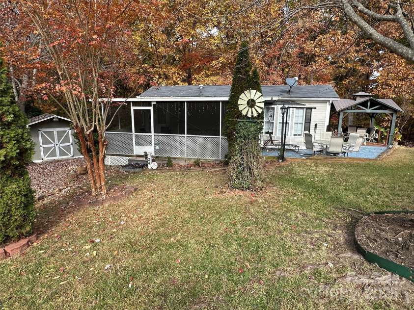 124 Hummingbird Circle, New London, NC 25127.  MLS# CAR4320596, YatesRealty ID 841. 