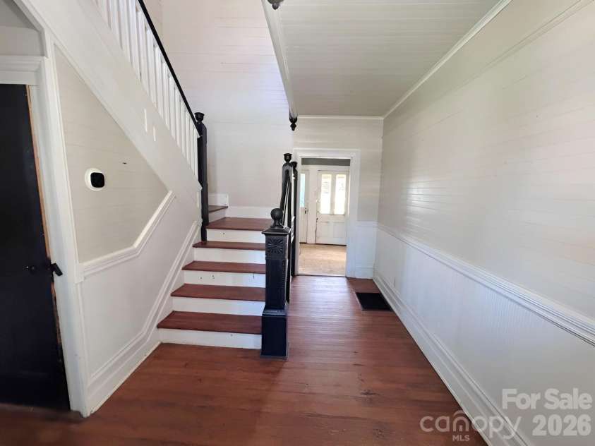202 Central Avenue, Catawba, NC 28609.  MLS# CAR4359064, YatesRealty ID 8410. 