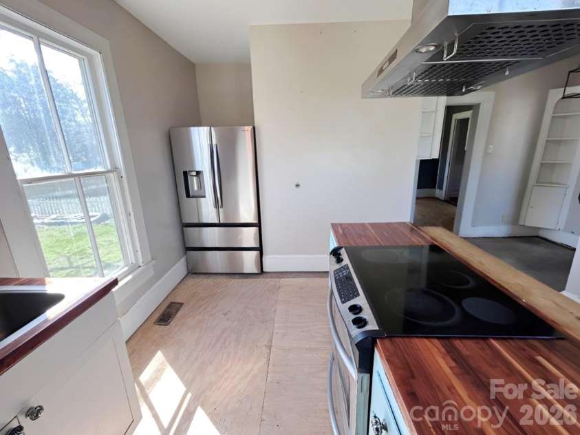 202 Central Avenue, Catawba, NC 28609.  MLS# CAR4359064, YatesRealty ID 8410. 