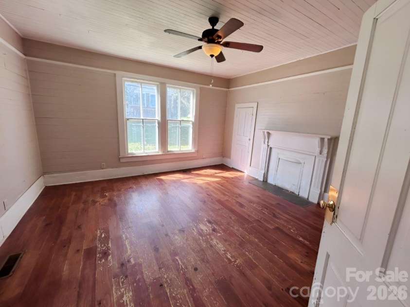 202 Central Avenue, Catawba, NC 28609.  MLS# CAR4359064, YatesRealty ID 8410. 
