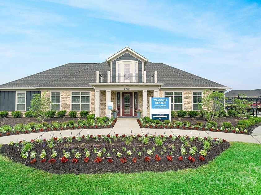 132 Alenda Lux Circle, Mooresville, NC 28115.  MLS# CAR4158468, YatesRealty ID 8411. Clubhouse