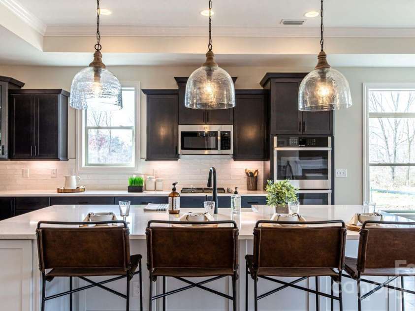 132 Alenda Lux Circle, Mooresville, NC 28115.  MLS# CAR4158468, YatesRealty ID 8411. Kitchen