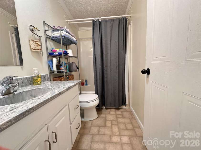 626 Lukes Loop, Marion, NC 28752.  MLS# CAR4360420, YatesRealty ID 8411. 
