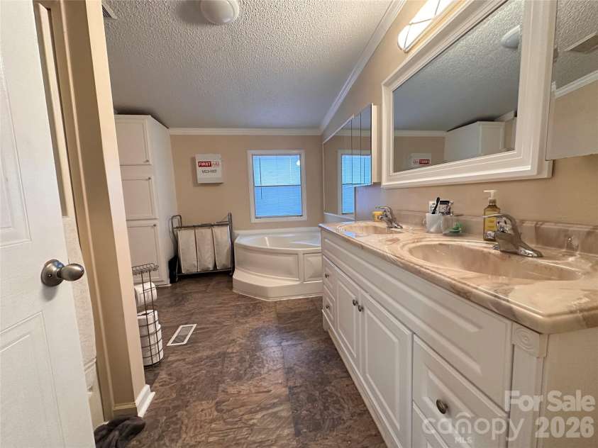 626 Lukes Loop, Marion, NC 28752.  MLS# CAR4360420, YatesRealty ID 8411. 