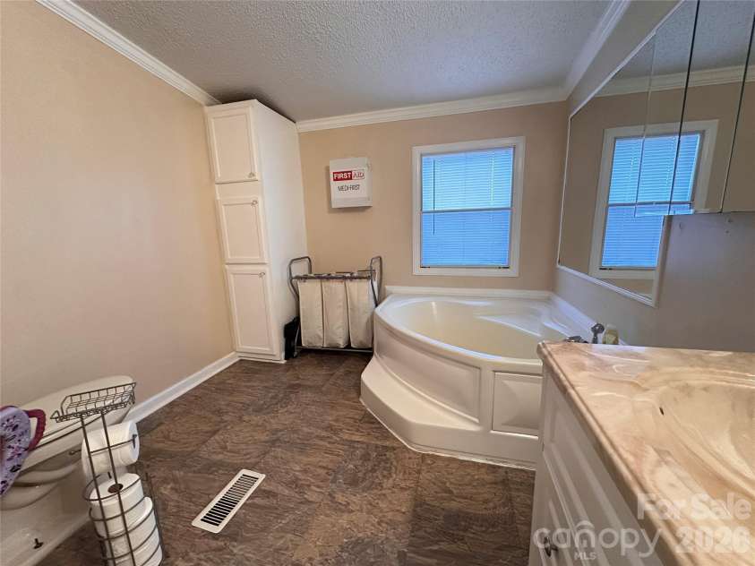 626 Lukes Loop, Marion, NC 28752.  MLS# CAR4360420, YatesRealty ID 8411. 