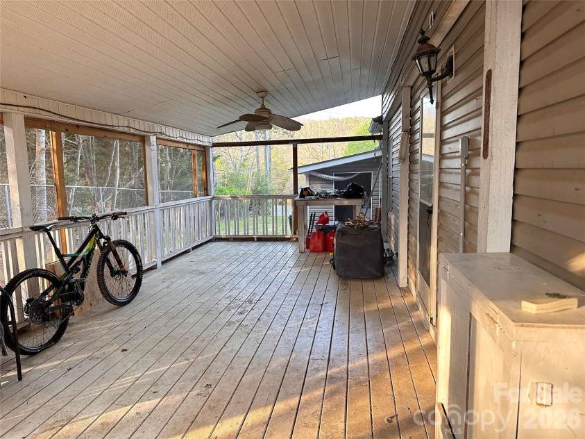 626 Lukes Loop, Marion, NC 28752.  MLS# CAR4360420, YatesRealty ID 8411. 