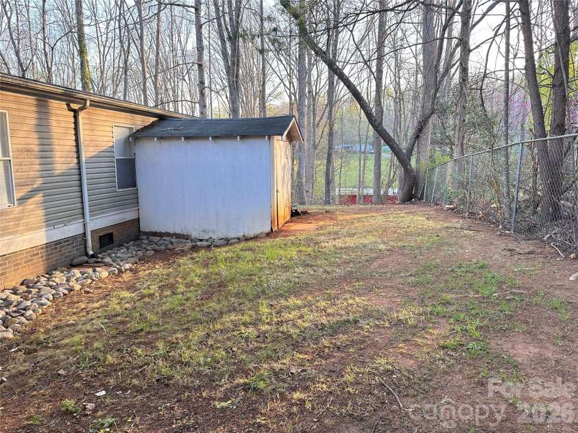 626 Lukes Loop, Marion, NC 28752.  MLS# CAR4360420, YatesRealty ID 8411. 