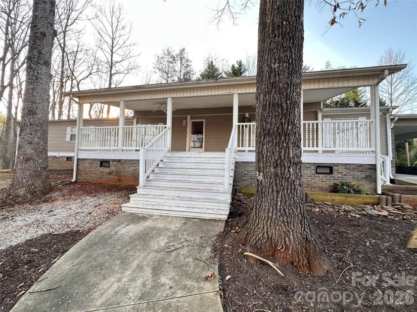 626 Lukes Loop, Marion, NC 28752.  MLS# CAR4360420, YatesRealty ID 8411. 
