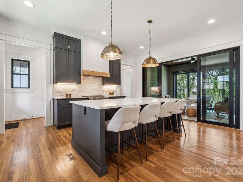1218 Karendale Avenue, Charlotte, NC 28208.  MLS# CAR4239159, YatesRealty ID 8413. 
