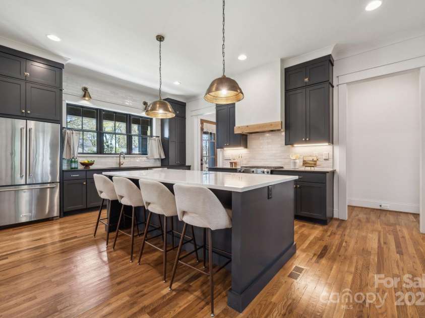 1218 Karendale Avenue, Charlotte, NC 28208.  MLS# CAR4239159, YatesRealty ID 8413. 