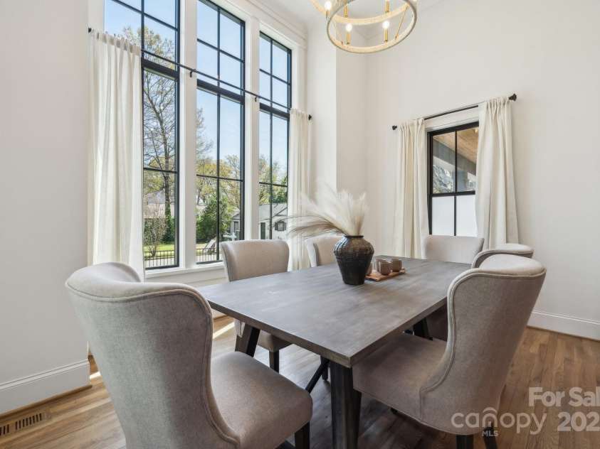 1218 Karendale Avenue, Charlotte, NC 28208.  MLS# CAR4239159, YatesRealty ID 8413. 