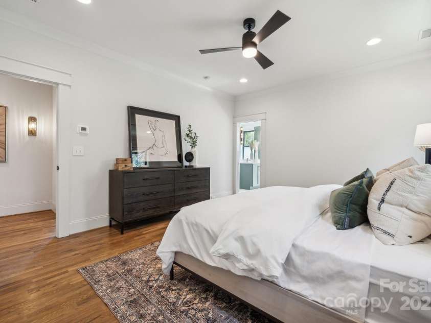 1218 Karendale Avenue, Charlotte, NC 28208.  MLS# CAR4239159, YatesRealty ID 8413. Primary Bedroom