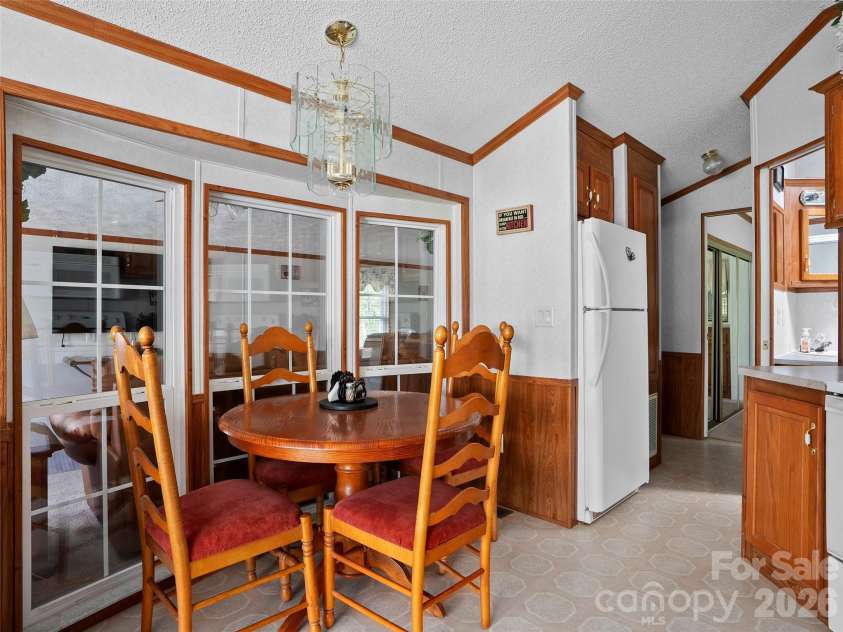 43 Pike Point, Waynesville, NC 28785.  MLS# CAR4399210, YatesRealty ID 8414. 