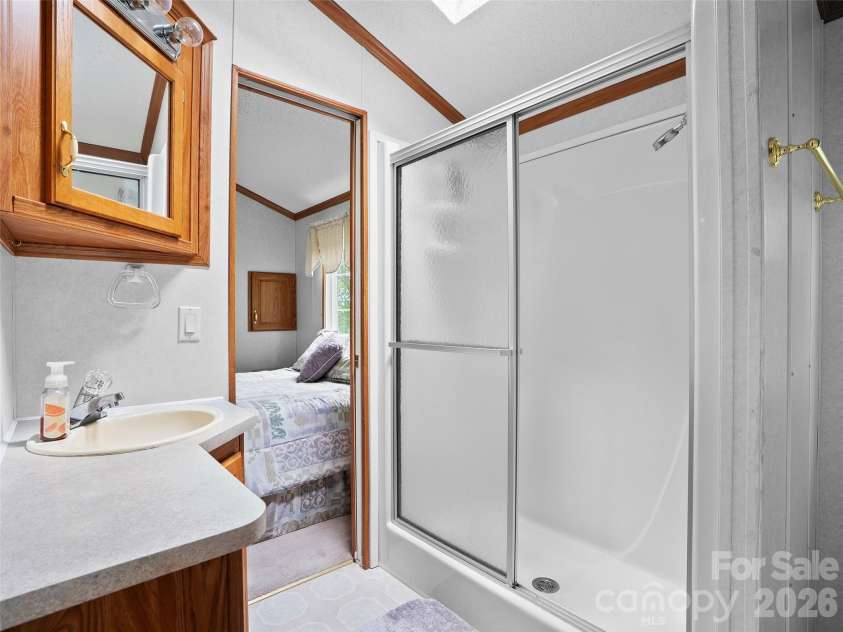 43 Pike Point, Waynesville, NC 28785.  MLS# CAR4399210, YatesRealty ID 8414. 