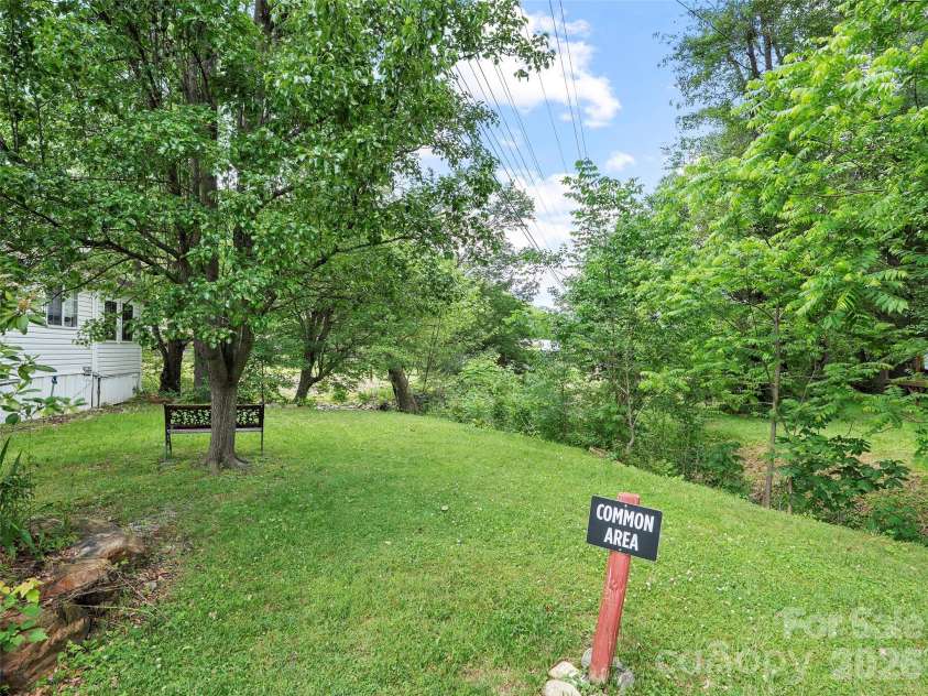43 Pike Point, Waynesville, NC 28785.  MLS# CAR4399210, YatesRealty ID 8414. 